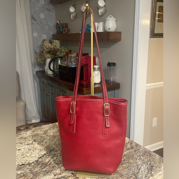 Handbags - 💥 Rare 💥  Vintage Coach Legacy Day Tote - Model 9803.